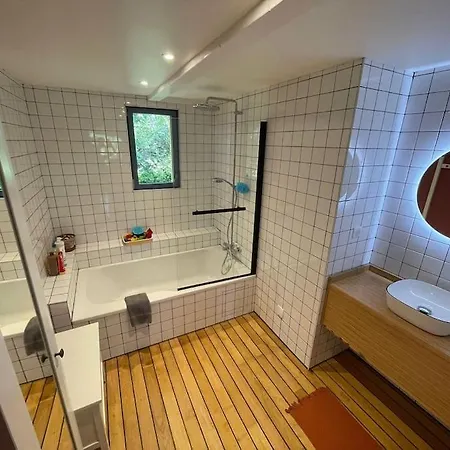 Ferienhaus Maison Perchee A De Barret